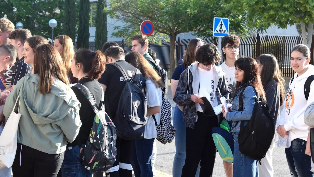 universitarios, EBAU, EvAU, estudiantes, campus, UCLM, Universidad de Castilla-La Mancha, jóvenes, alumnos