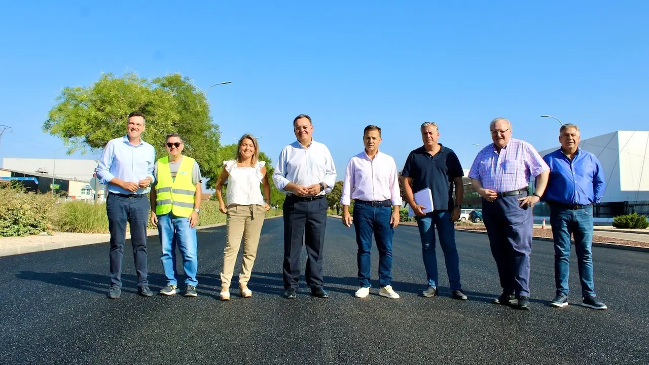 El Ayuntamiento de Albacete actúa en 15.500 m2 de la Avenida Gregorio Arcos