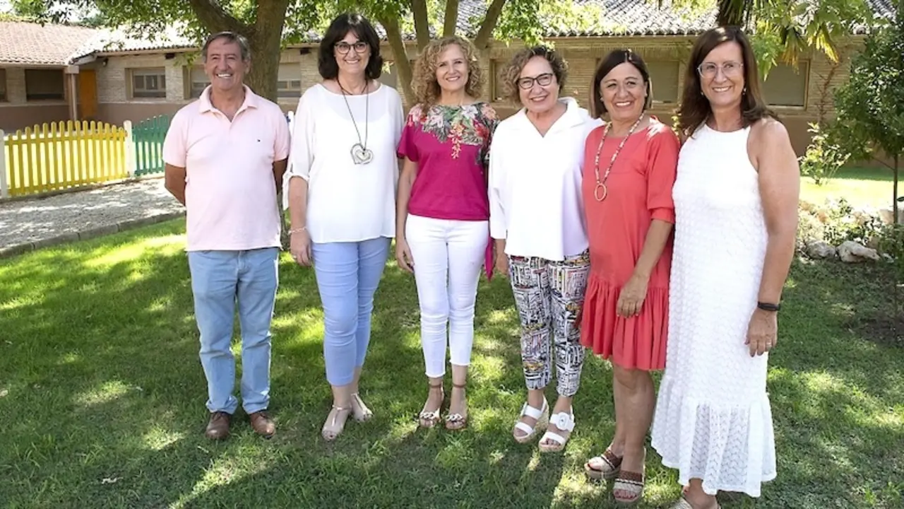 La directora general de Humanización y Atención Sociosanitaria, María Teresa Marín, durante la visita que ha realizado a las instalaciones de Proyecto Hombre en Guadalajara