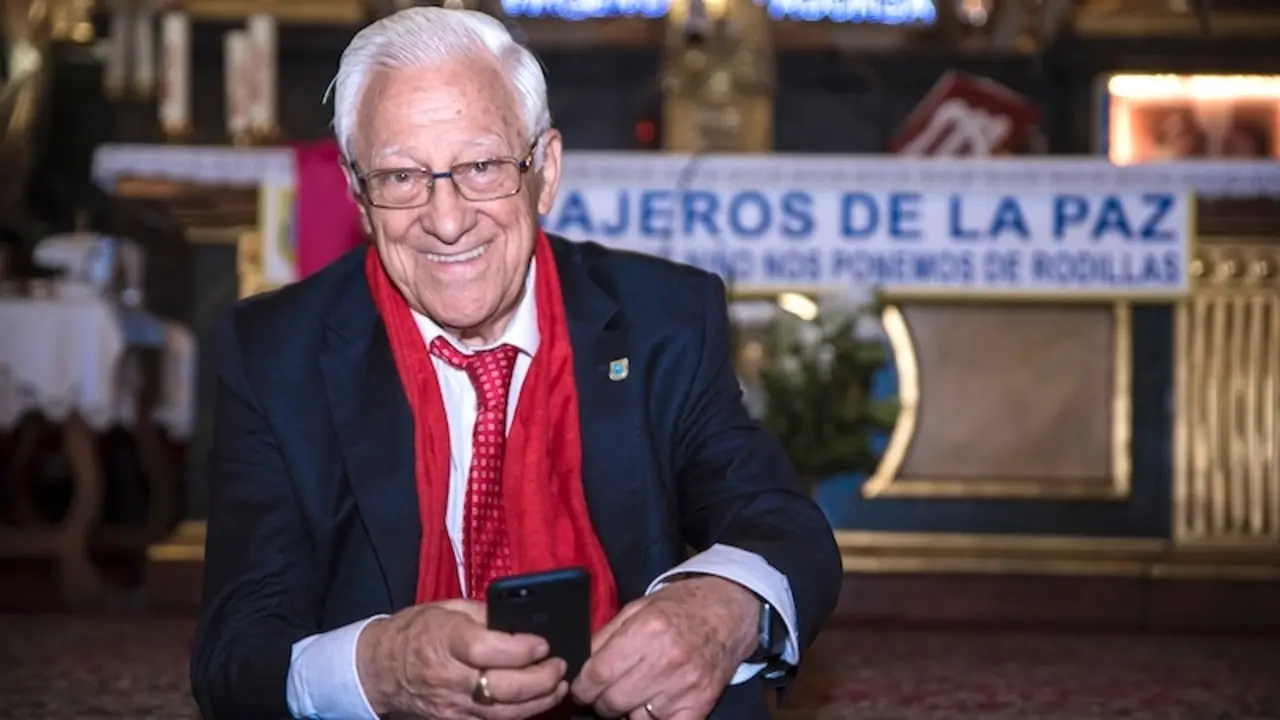 En la imagen de archivo el Padre Ángel, presidente de la Asociación Mensajeros de la Paz