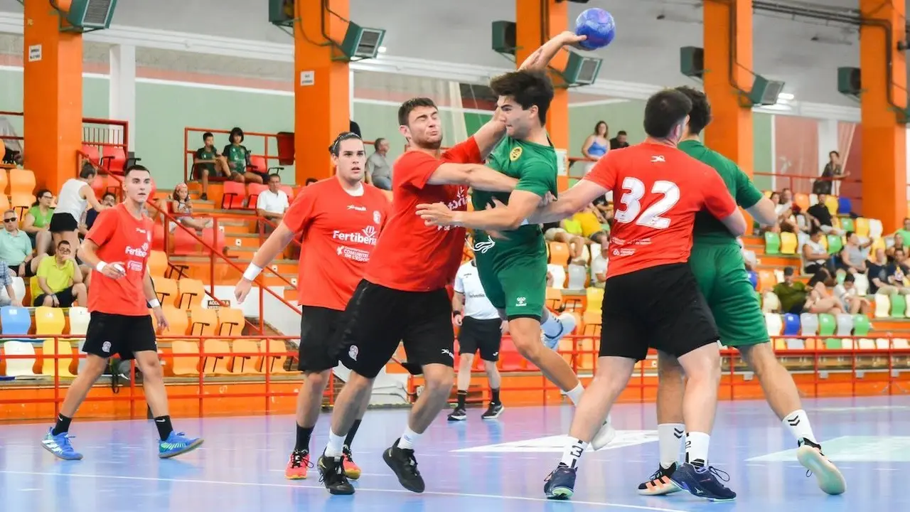 El Fertiberia Puerto Sagunto sorprende al REBI Cuenca en 'El Sargal' (26-30) - Fotografía: <a target="_blank" href="https://eldeporteconquense.com/">El Deporte Conquense</a>