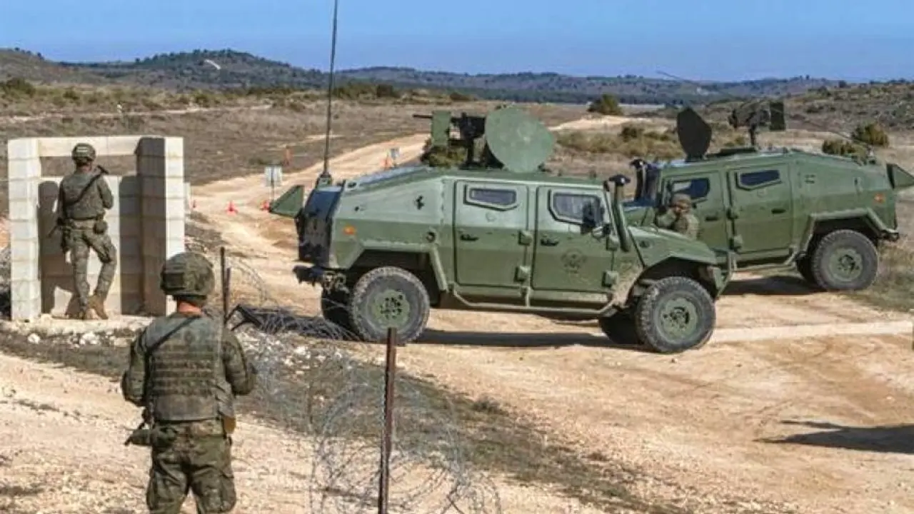 En la imagen de archivo legionarios participan en un ejercicio de maniobras en el CENAD de Chinchilla de Monteragón (Albacete)