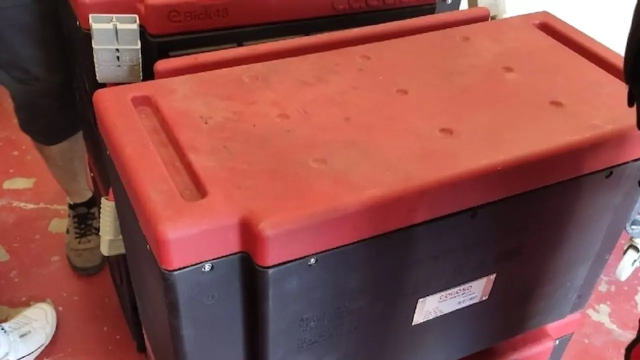 Detenido por el robo en Toledo de 4 acumuladores de energía de 25.000 euros