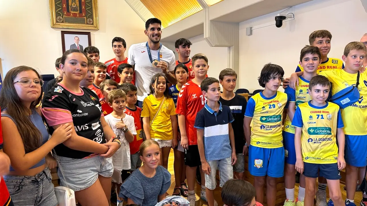 Ciudad Real rinde homenaje al medallista olímpico Miguel Sánchez-Migallón