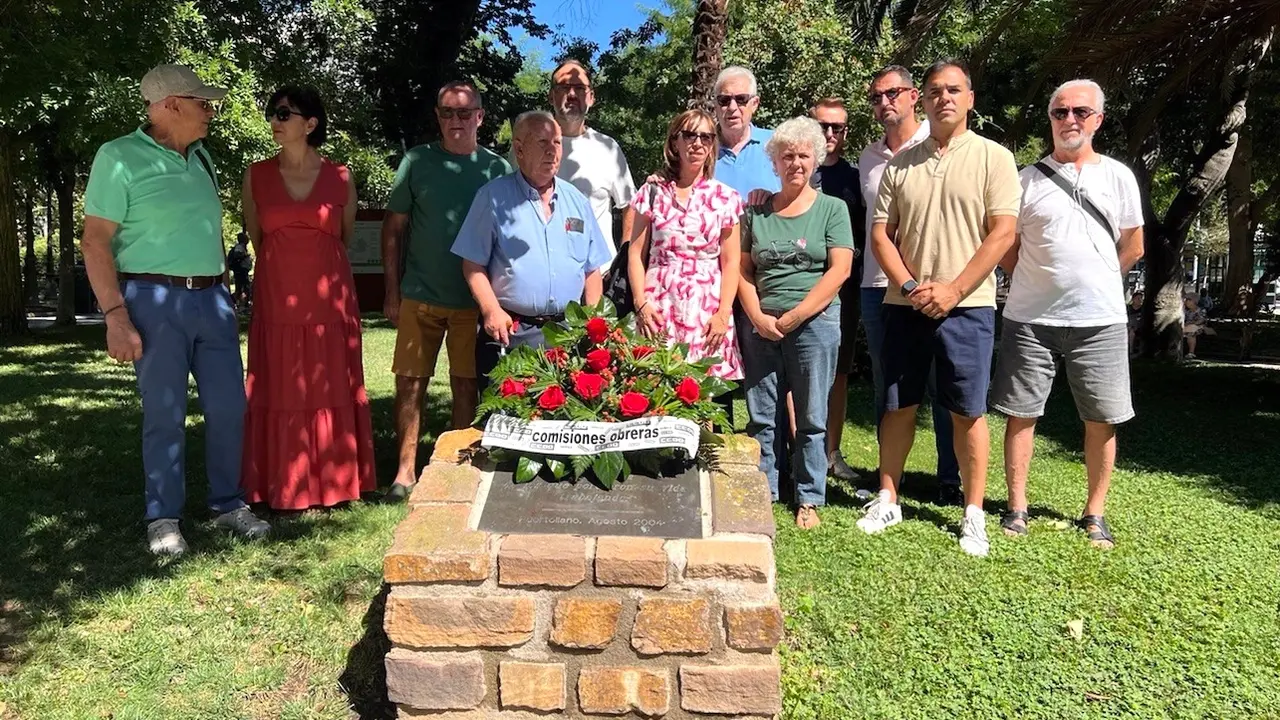 Puertollano homenajea a las nueve víctimas mortales del accidente de la petroquímica en 2003