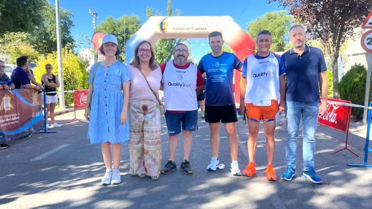 La viceconsejera de Cultura y Deportes, Carmen Teresa Olmedo, ha asistido a la salida de la ‘XLVII Carrera Popular Manchega’ de Campo de Criptana (Ciudad Real)