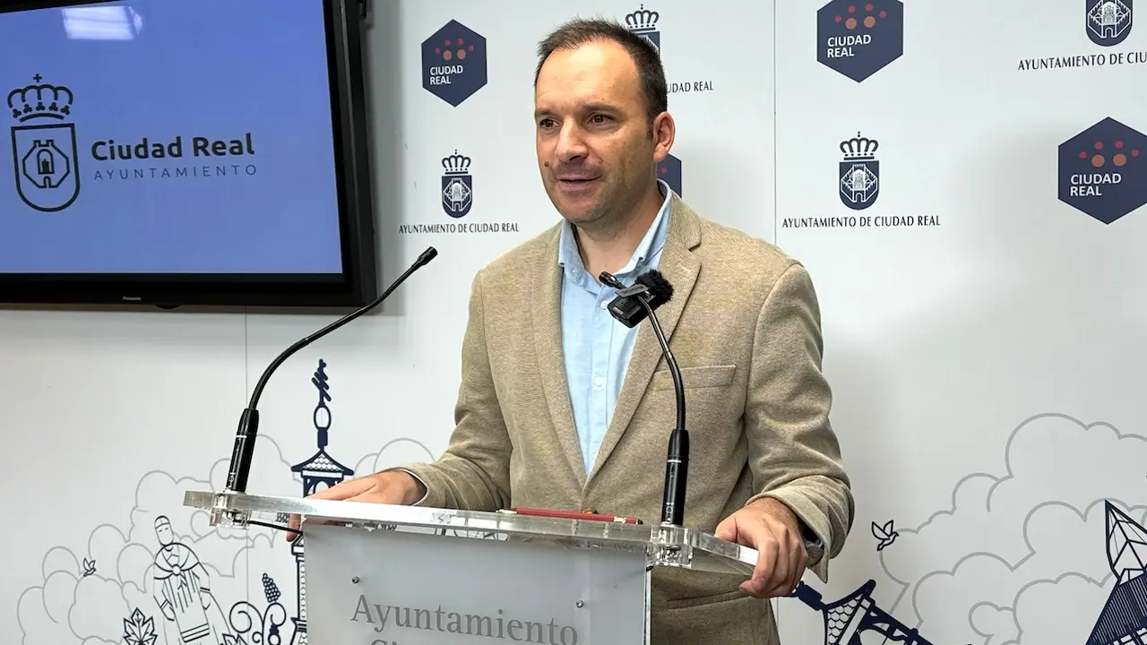 El portavoz del equipo de Gobierno del Ayuntamiento de Ciudad Real, Guillermo Arroyo, ha informado en rueda de prensa de los asuntos de la Junta de Gobierno Local