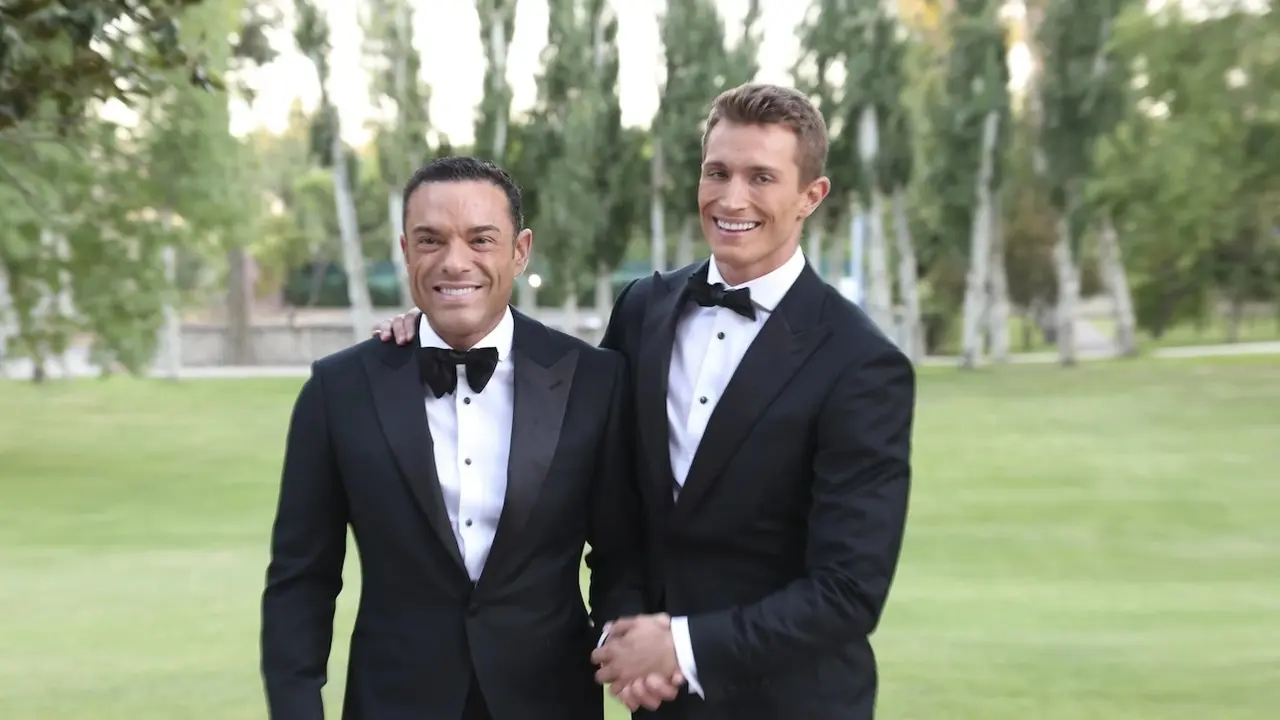 Se destapa todo de la boda de Antonio Rossi con Hugo Fuertes: bengalas, mariachis...