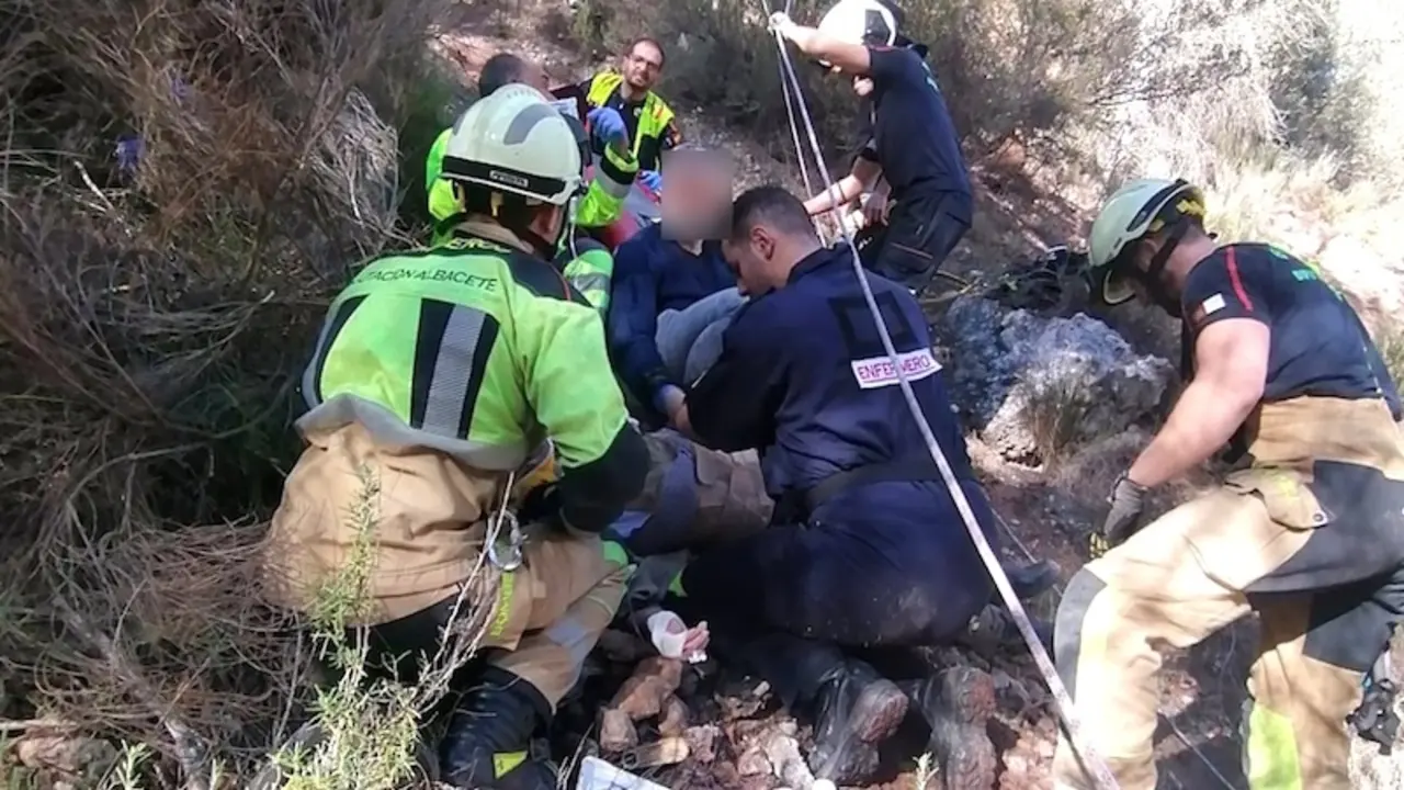 Rescatan en una cascada de Letur (Albacete) a una senderista herida tras sufrir una caída