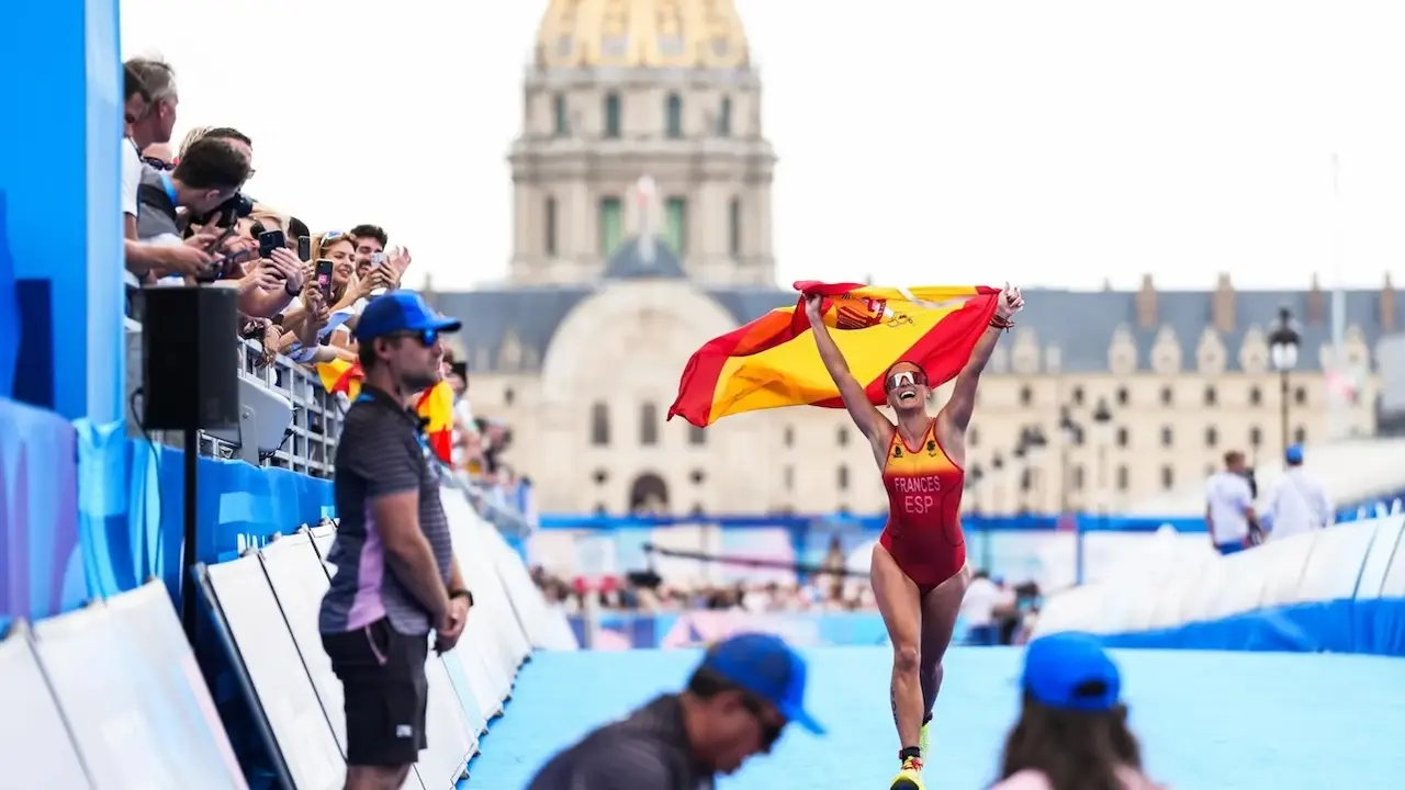 La triatleta ciudadrealeña Marta Francés: "Esta plata me sabe al premio de mi vida"