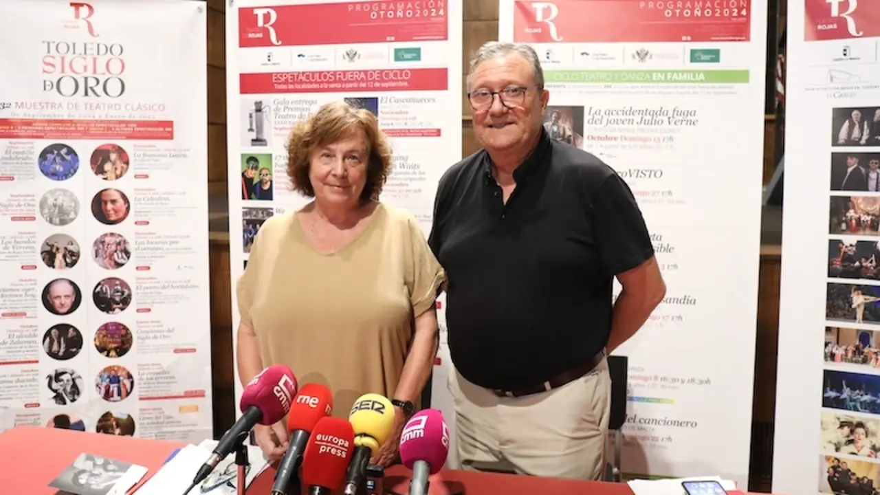 La concejal de Cultura y Patrimonio, Ana Pérez ha presentado la programación de Otoño del Teatro de Rojas junto al director del Teatro, Francisco Plaza