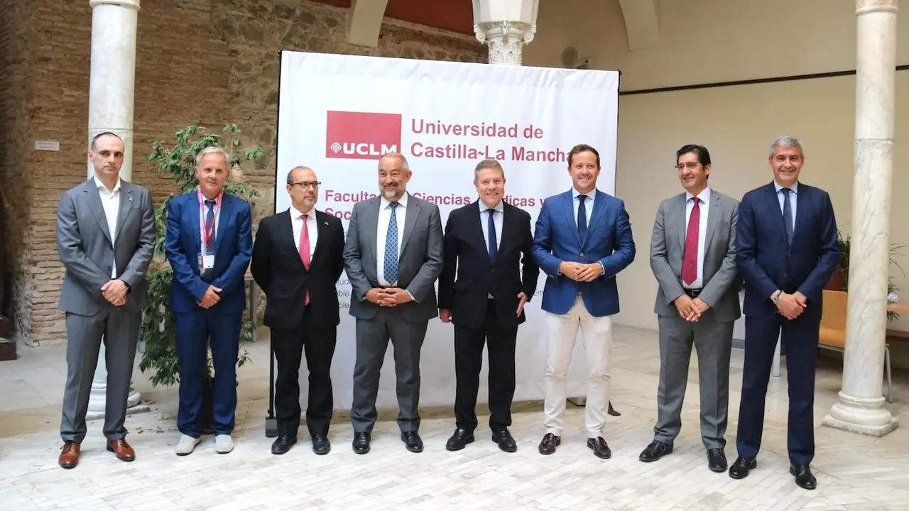 La UCLM reúne en Toledo a 85 especialistas en historia parlamentaria procedentes de 15 países