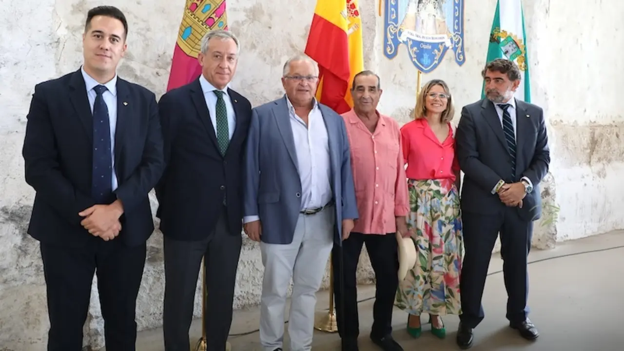 Eurocaja Rural asiste al acto de cosecha de la Cooperativa S.A.T. Mesa de Ocaña
