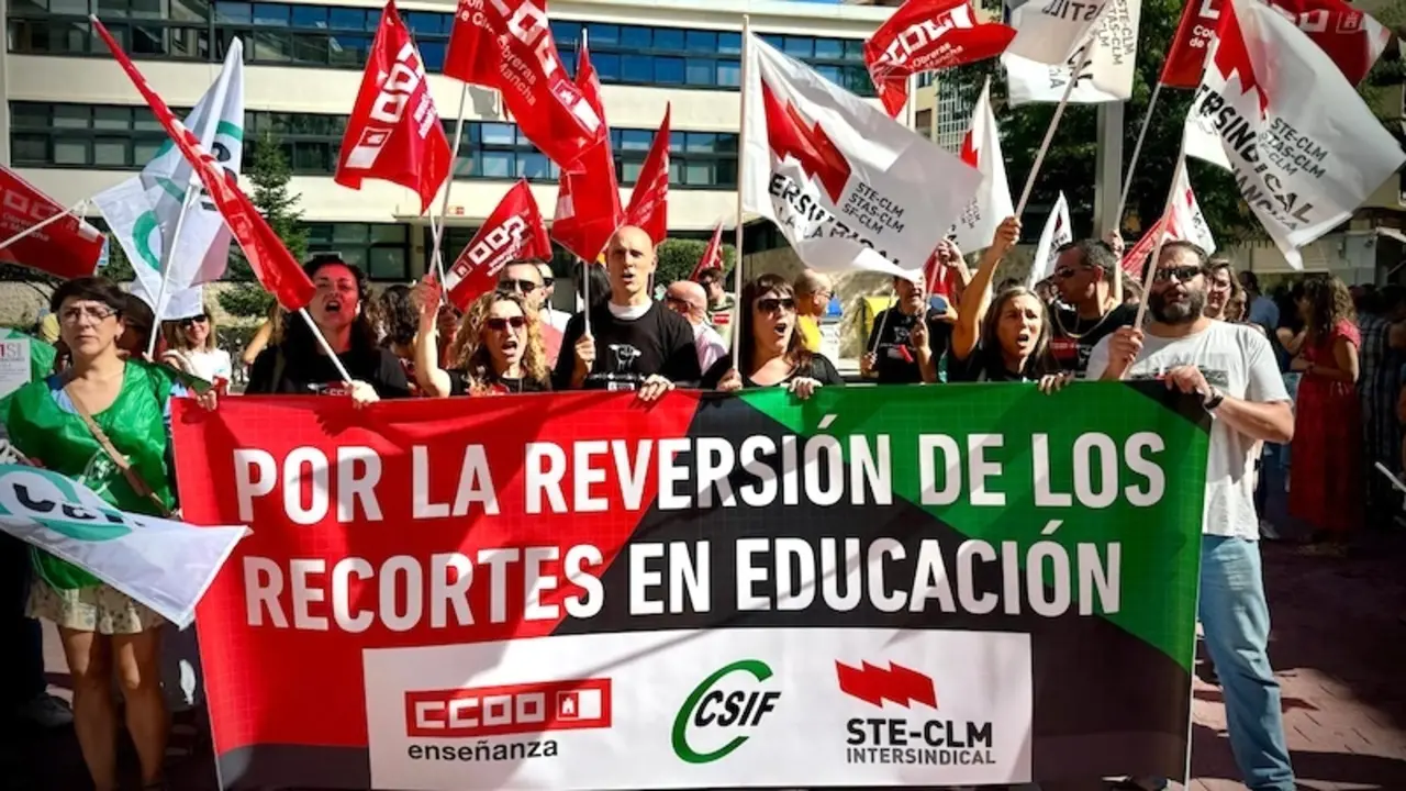 Imagen de la huelga de docentes convocada en Castilla-La Mancha este 11 de septiembre por STE, CSIF y CCOO