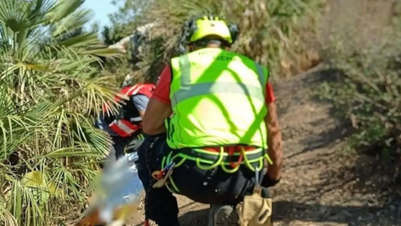 rescate, cadáver, búsqueda, paraje, bomberos,