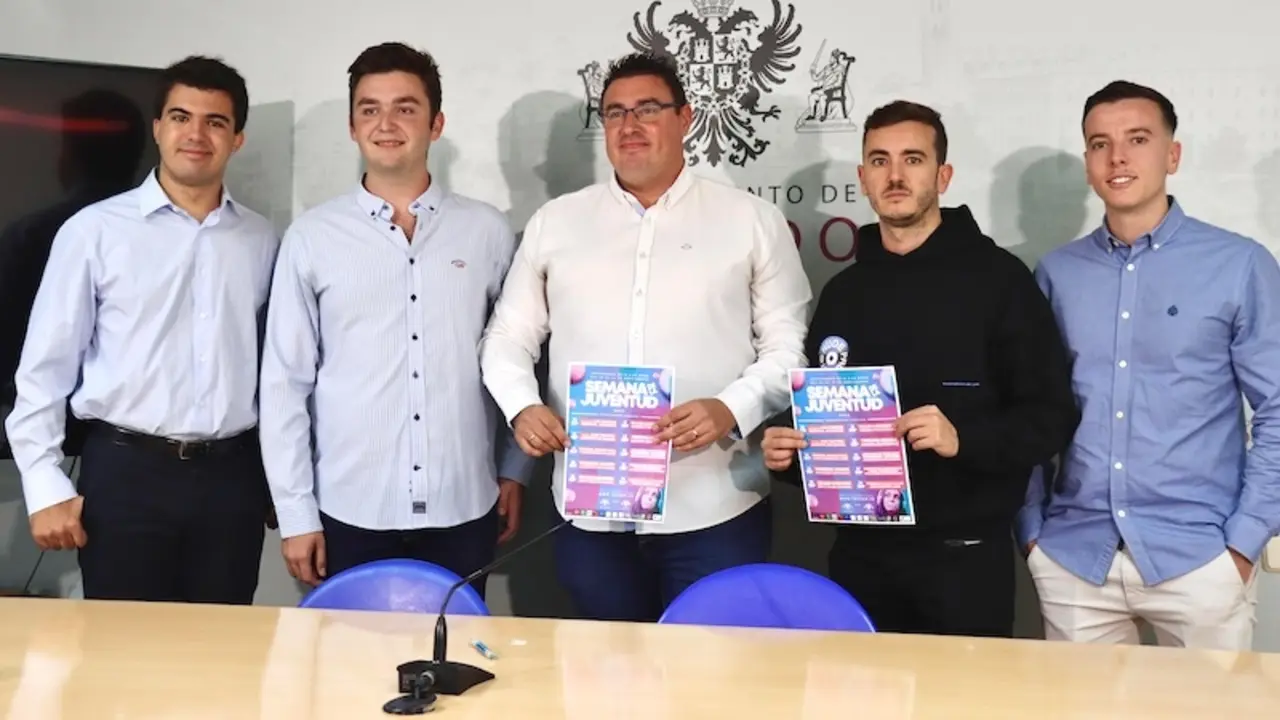 Omar Montes, visitas a Puy du Fou y Lumina, en la Semana de la Juventud de Toledo