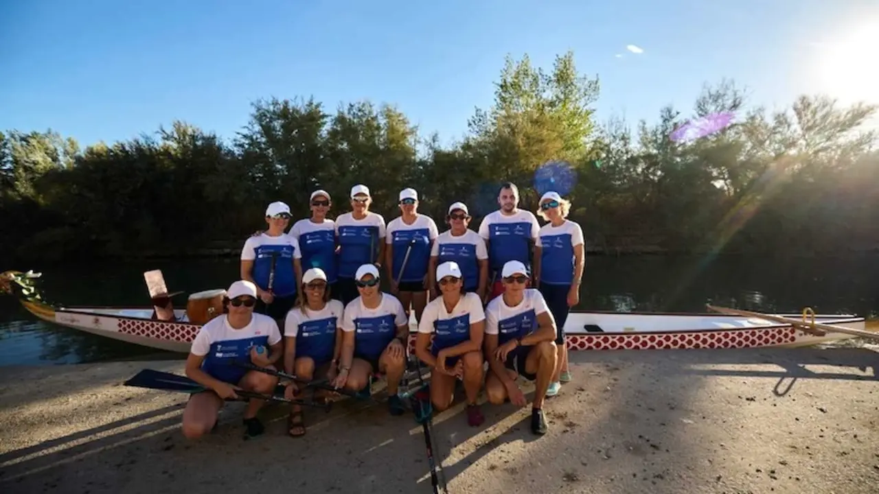 Las 'Dragonas del Tajo' buscan crear un equipo inclusivo y otro para pacientes oncológicas - EFE/Manu Reino