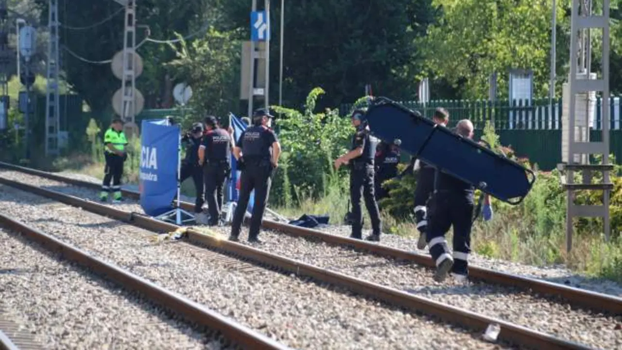 Muere una chica de 17 años atropellada por un tren: la maquinista iba drogada
