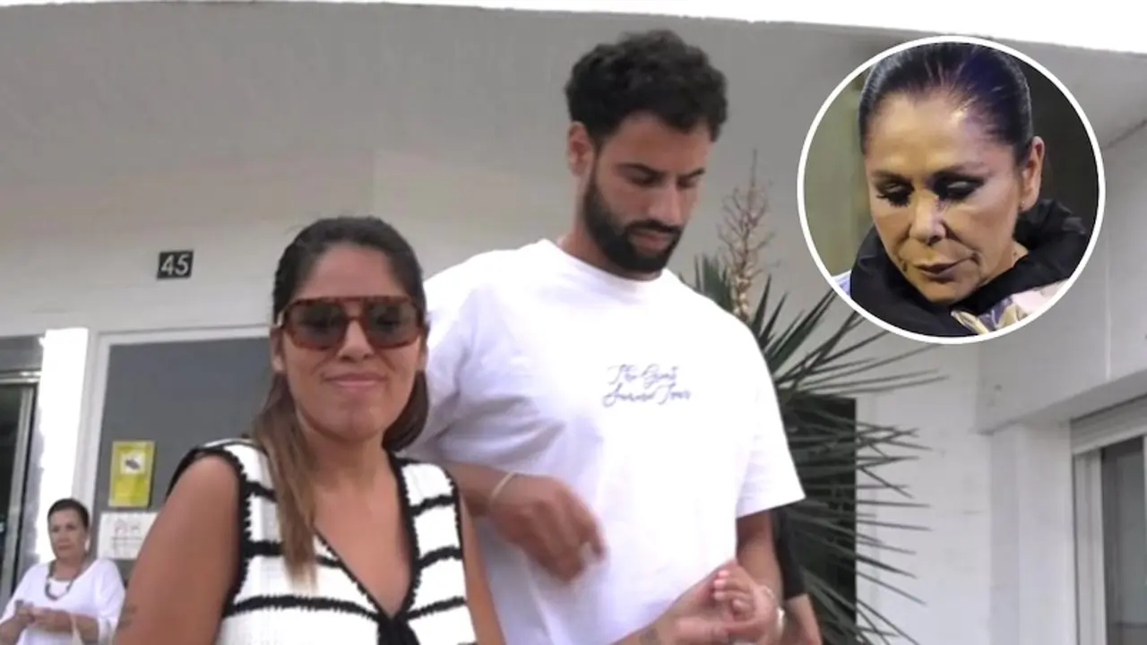 En el fotomontaje Isa Pantoja a su salida del hospital junto a su marido Asraf e Isabel Pantoja