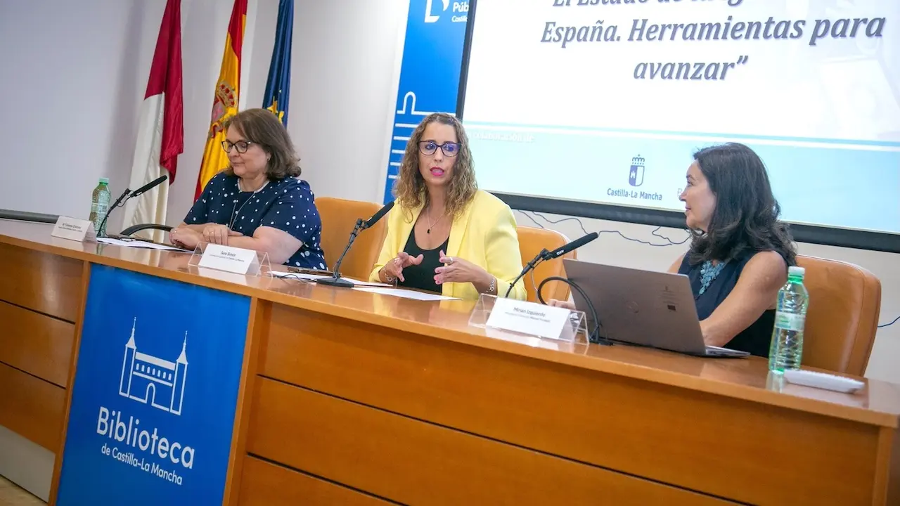 La consejera de Igualdad de Castilla-La Mancha, Sara Simón, ha participado en Toledo en la presentación del informe ‘El estado de la igualdad en España. Herramientas para avanzar’, de la Fundación Woman Forward