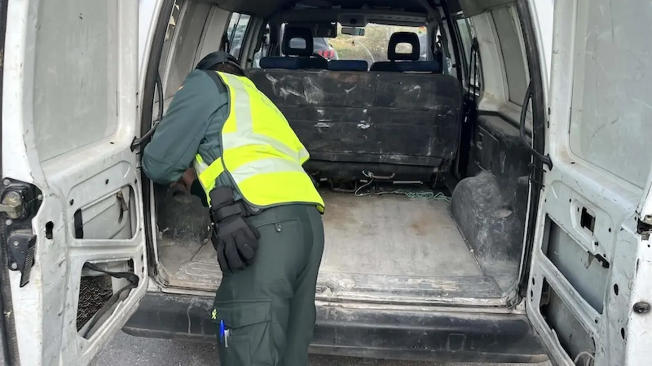 Dos detenidos por robar en el interior de un vehículo en Azuqueca de Henares (Guadalajara)