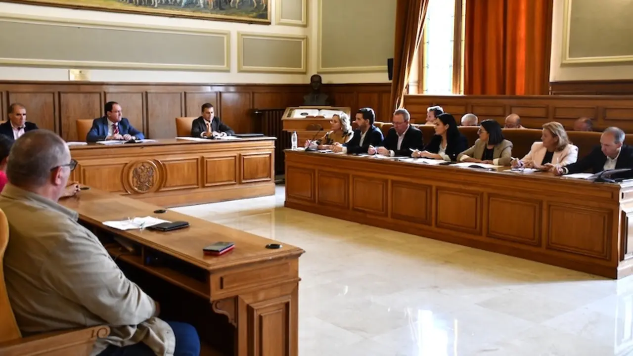 En la imagen un instante del Pleno de la Diputación de Toledo celebrado este viernes en la institución provincial