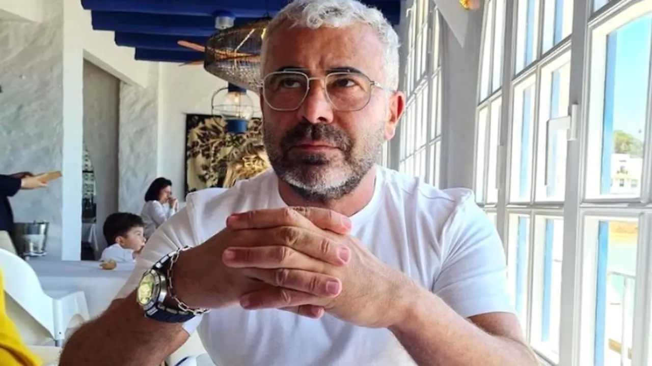 Jorge Javier Vázquez pierde a su asistente, que le deja por una razón: ¡le gusta la fruta!