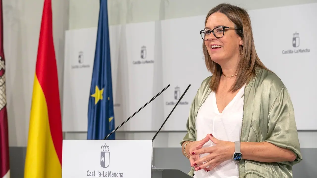 La consejera portavoz del Gobierno de Castilla-La Mancha, Esther Padilla, ha informado en rueda de prensa de los asuntos del Consejo de Gobierno