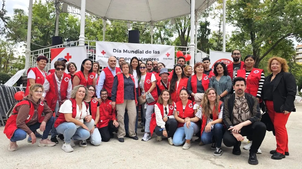 La consejera de Bienestar Social, Bárbara García Torijano, durante los actos organizados por Cruz Roja Guadalajara con motivo del Día Internacional de las Personas Mayores