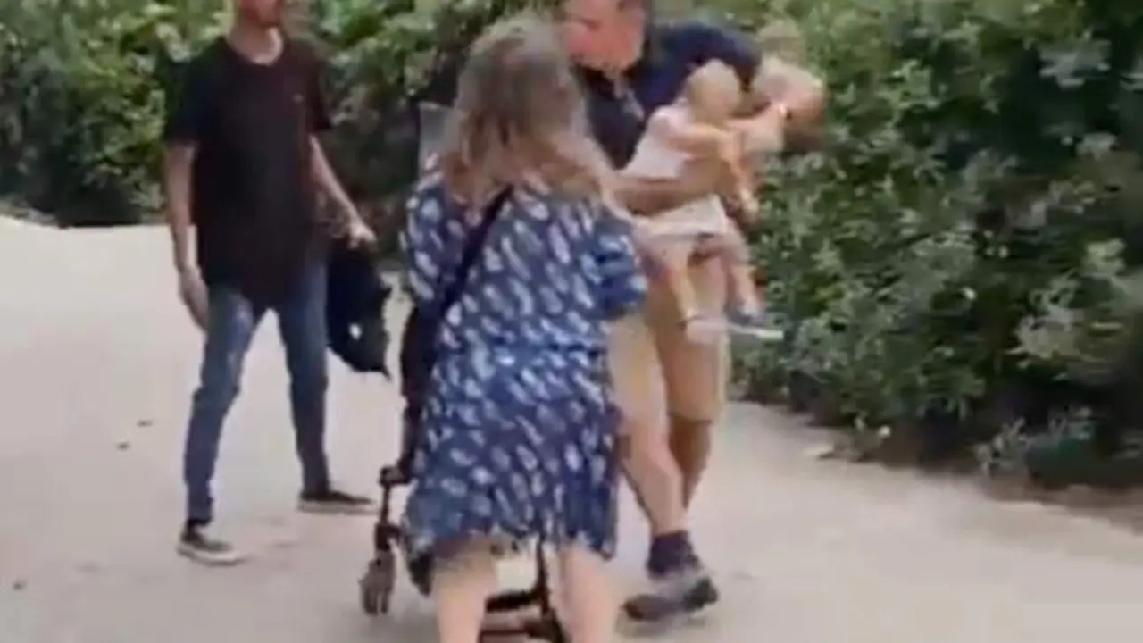 VIDEO. Detenido tras agredir a varias personas y atacar a una bebé de un año