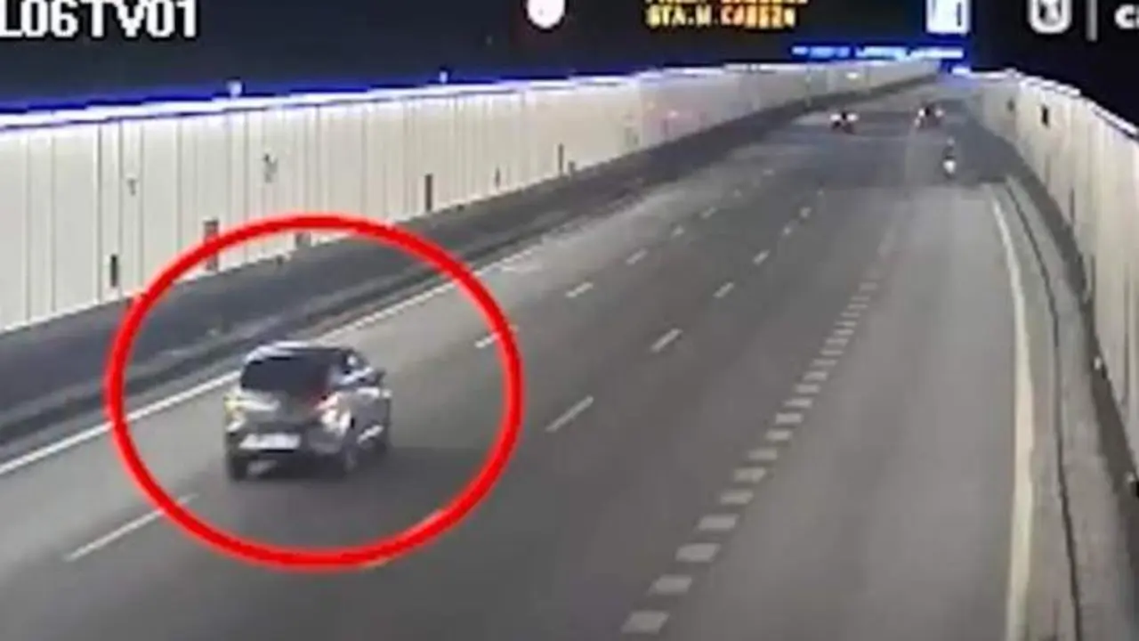 VIDEO. Coge el coche borracho y con su bebé en brazos: pillado durmiendo la mona