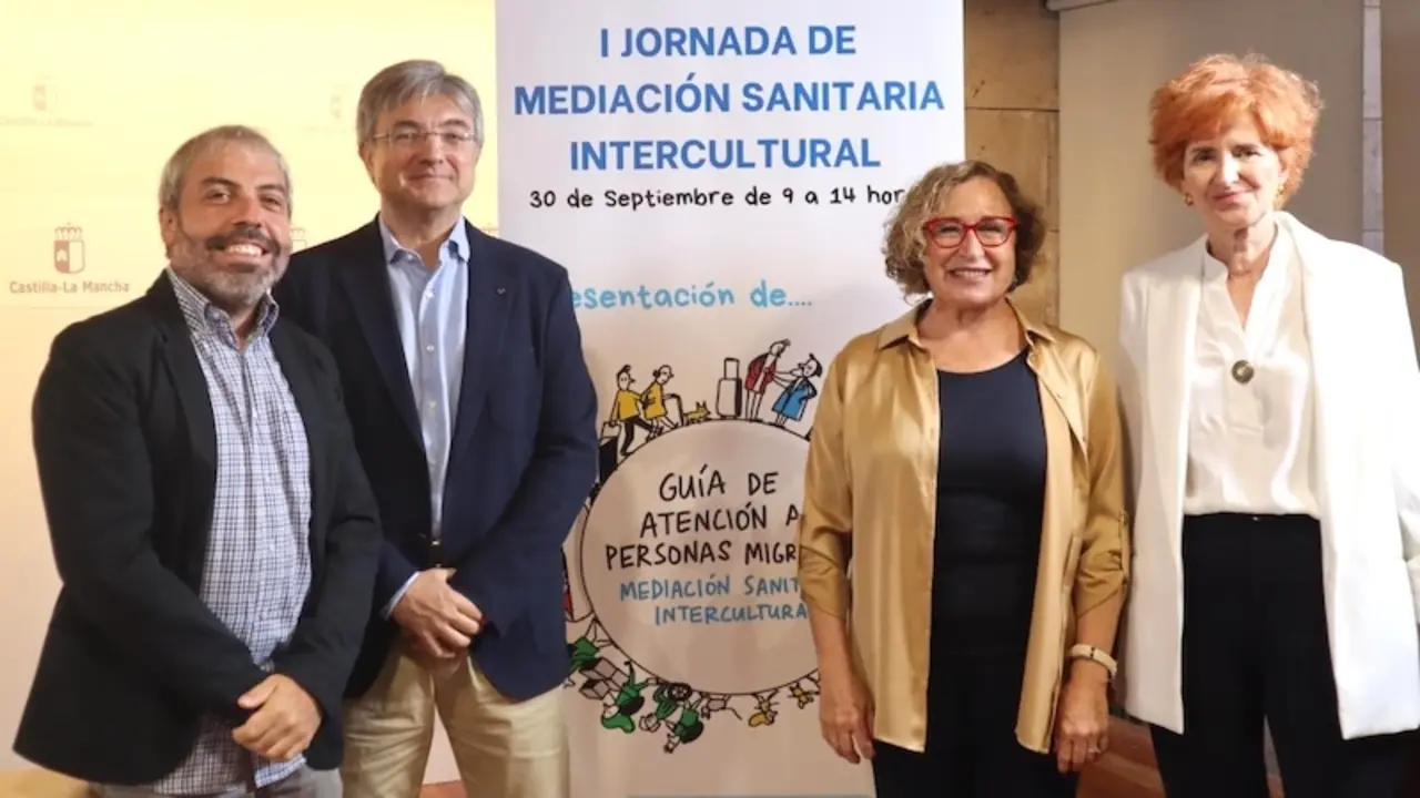 Sanidad anuncia la 'Guía de Atención a personas migrantes' en formato online