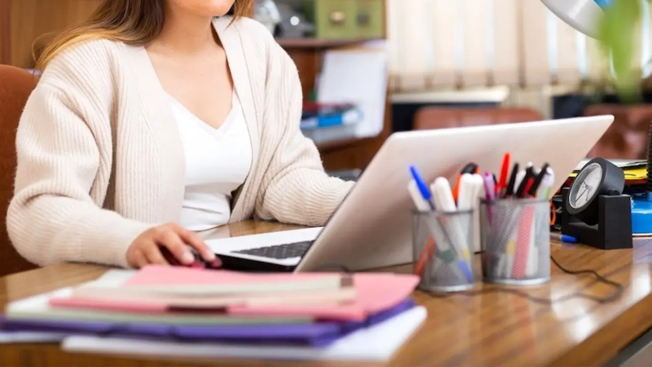 La Junta lanza una web para facilitar los trámites de la Escuela de Equipos Directivos, formación, teletrabajo, curso, FP,