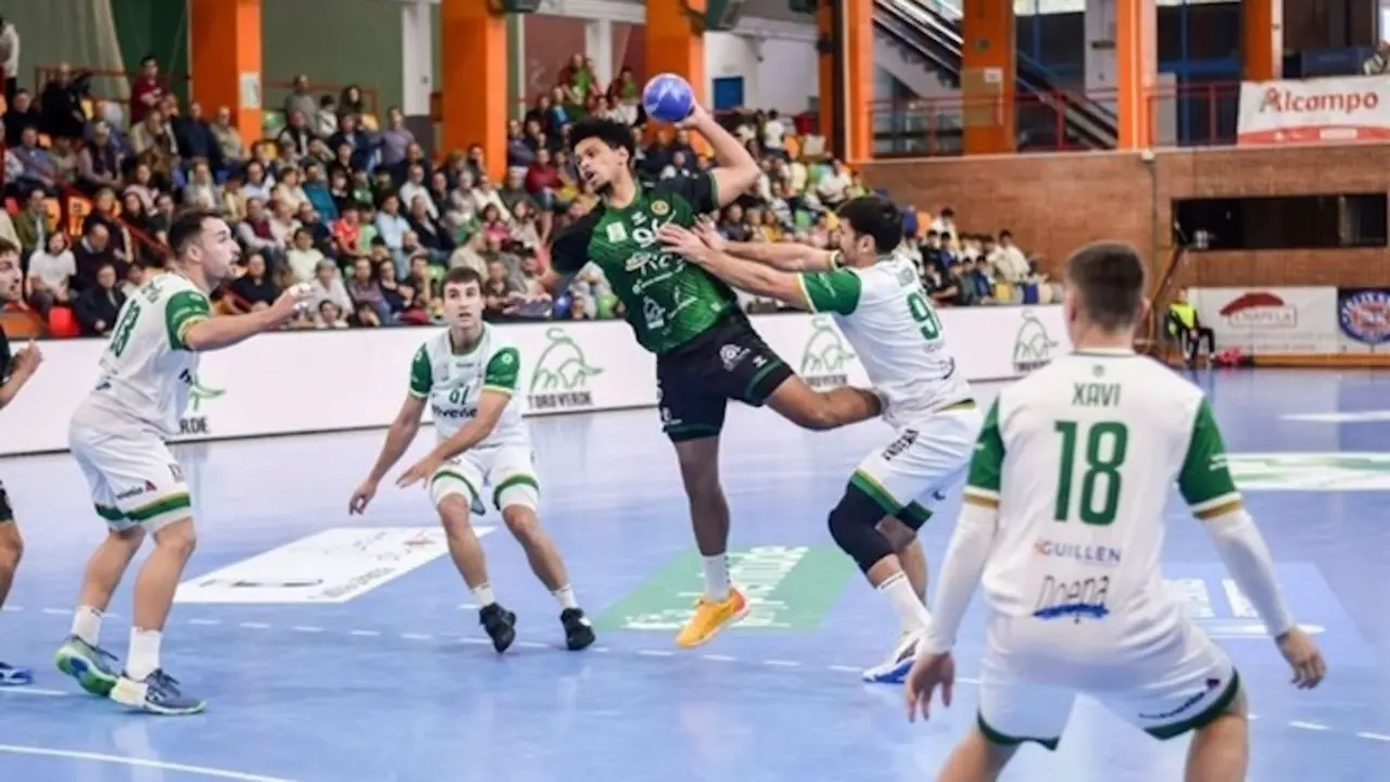 El Rebi Cuenca gana otro gran partidazo ante el Helvetia Anaitasuna (31-30) - Fotografía: J.A.Lillo