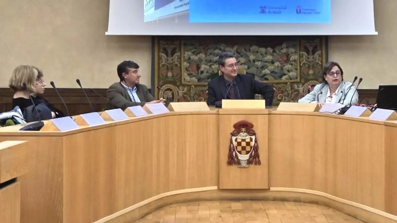 la directora de la Agencia del Agua de Castilla-La Mancha, Mercedes Echegaray, durante su participación en la inauguración del Máster universitario en Hidrología y Gestión de Recursos Hídricos de la Universidad de Alcalá de Henares