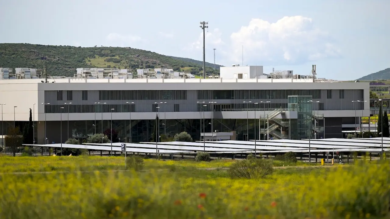 Vista de la terminal del aeropuerto de Ciudad Real. El Gobierno central está valorando la posibilidad de abrir un Centro de Acogida de Emergencia y Derivación (CEAD) de personas migrantes en el Aeropuerto de Ciudad Real, para atender de forma temporal a las personas llegadas a las costas del país - EFE/Jesús Monroy