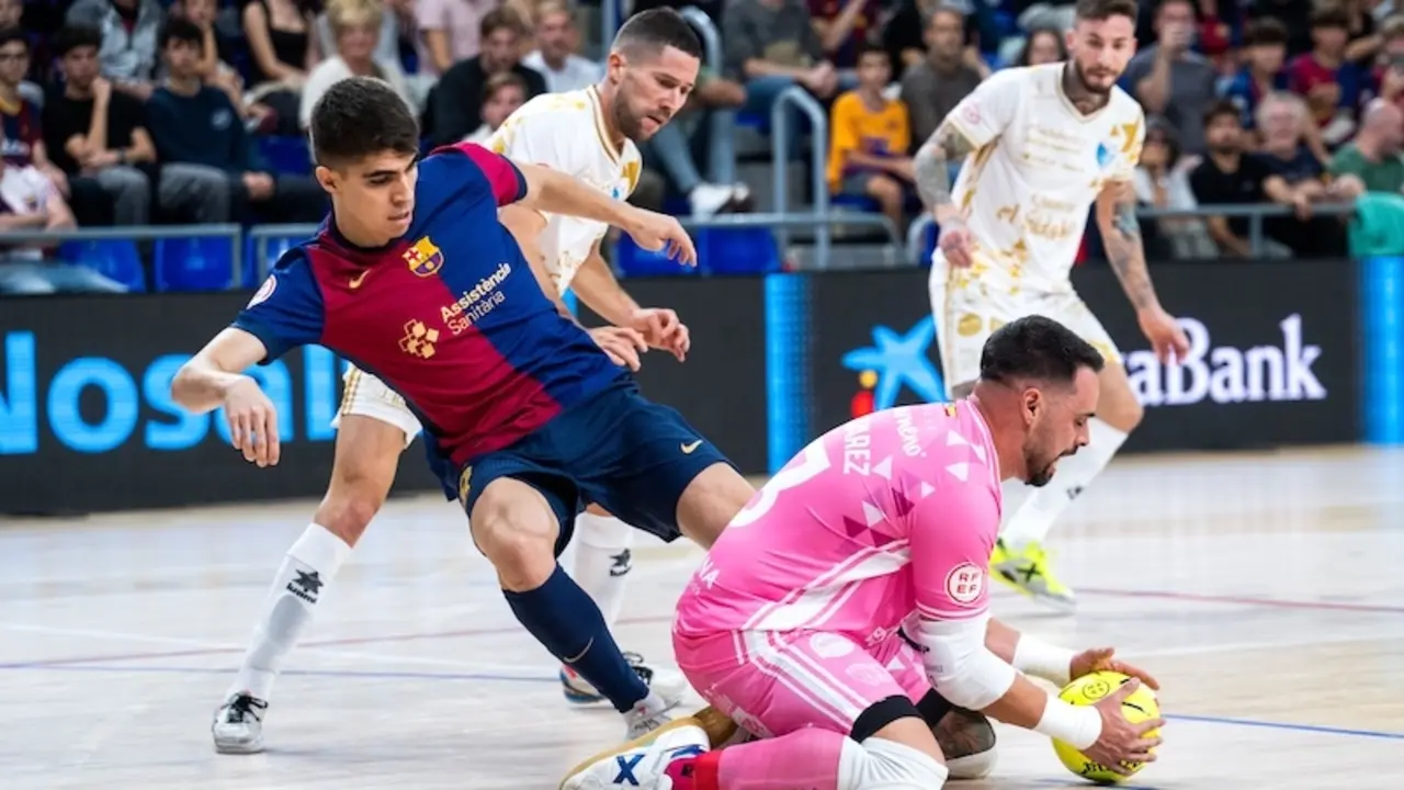 Un buen Manzanares lleva al límite al Barça en el Palau pero no logra sumar (3-2)