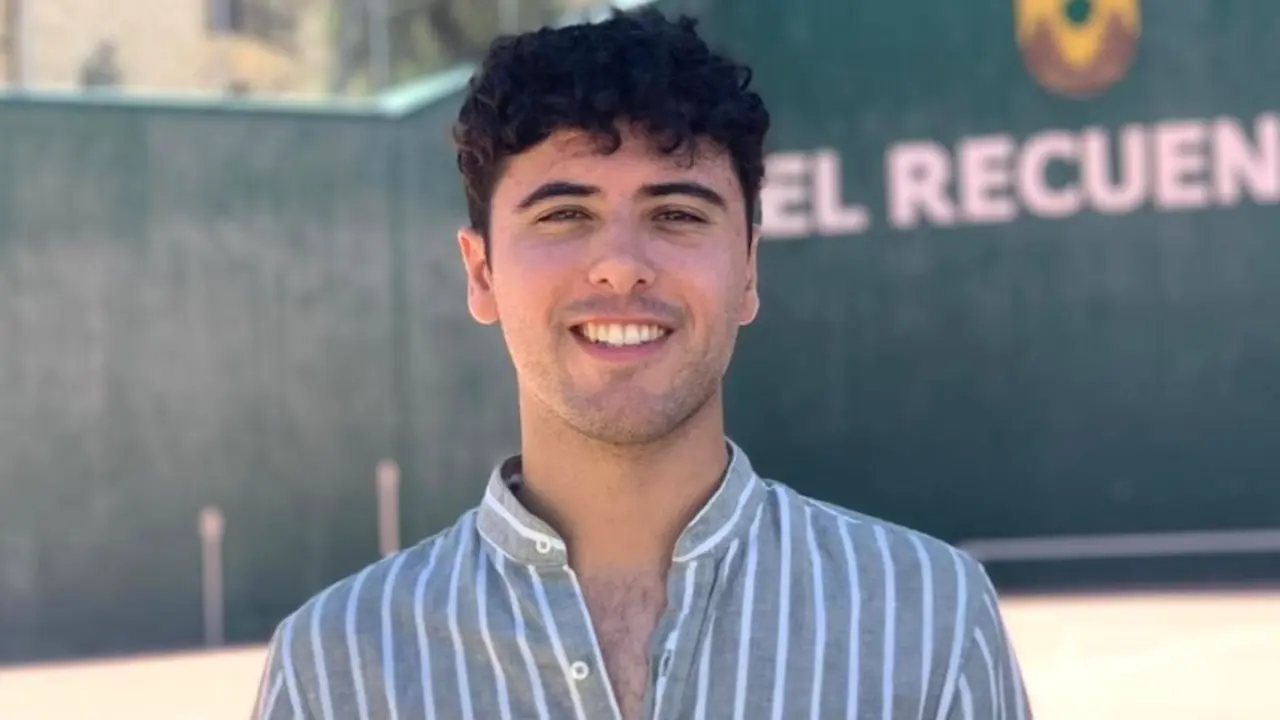Enrique Collada, el alcalde veinteañero de El Recuenco (Guadalajara) que triunfa en TikTok, Kike Collada