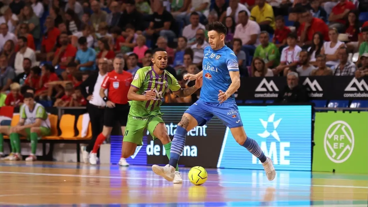 El Viña Albali Valdepeñas lo intentó hasta el final ante el Palma Futsal (3-2)