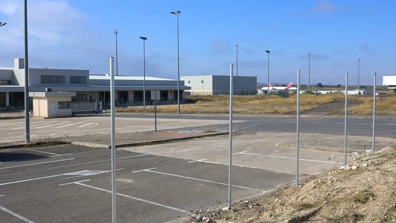 Vista de la terminal de carga del aeropuerto de Ciudad Real - EFE/Jesus Monroy