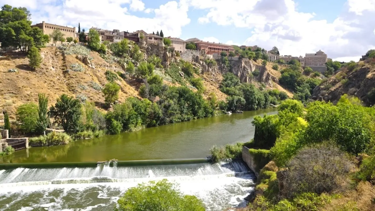 El Ayuntamiento de Toledo recuperará la ribera del río Tajo a su paso por el Casco Histórico