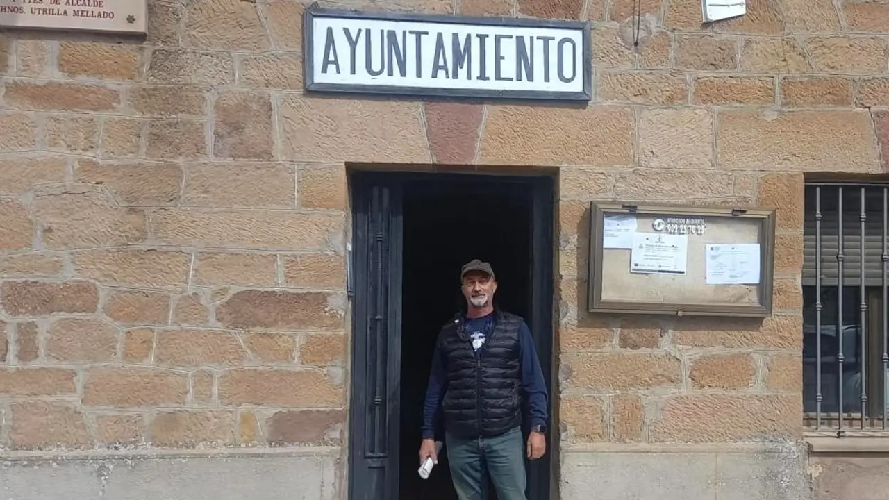 Alejandro Galán, nuevo alcalde de Anquela del Ducado (Guadalajara) tras repetirse comicios - Fotografía: CMM