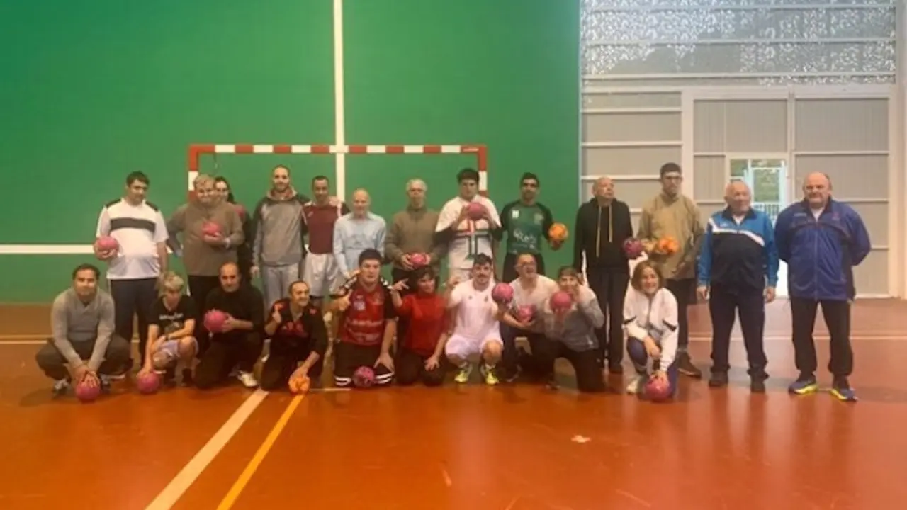 El Rebi BM Cuenca crea un nuevo equipo inclusivo con la asociación Aspadec