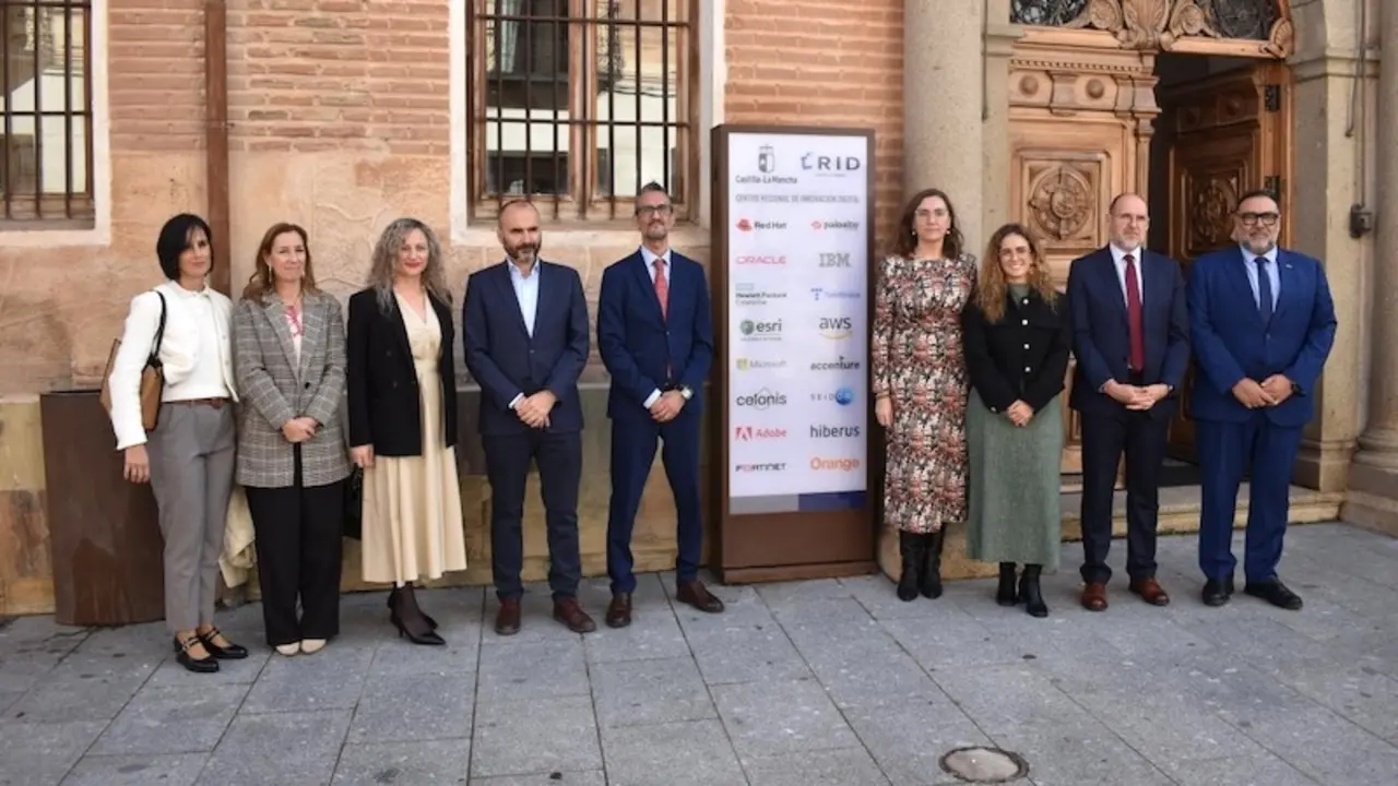 La Junta y Orange se unen en el CRID y colaborarán para reducir la brecha digital