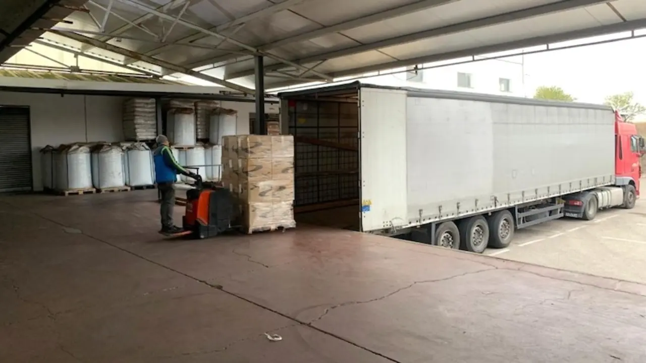 Castilla-La Mancha envía a Valencia casi 3 millones de artículos de protección individual