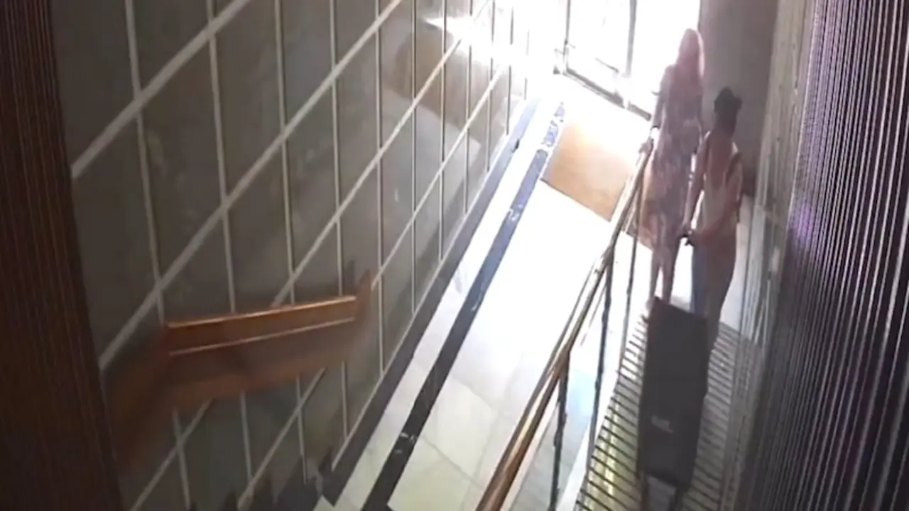 Detenida una mujer por robo mediante el 'abrazo amoroso' y agresión sexual