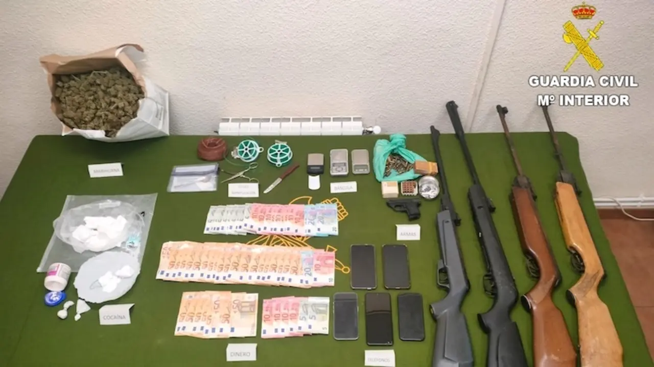 Cuatro detenidos de un clan familiar que regentaba dos puntos de venta de drogas