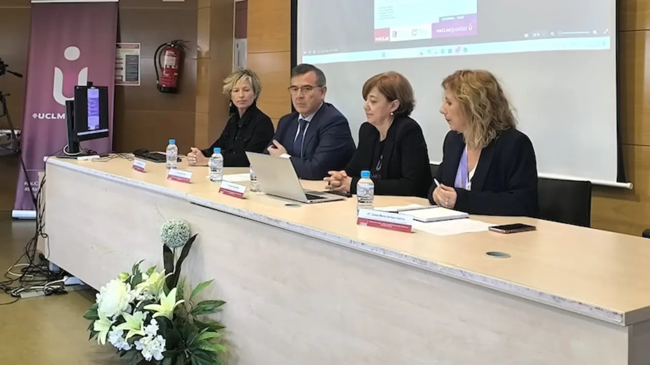El subdelegado del Gobierno en Toledo destaca la formación especializada y la educación para luchar contra la violencia sobre la mujer