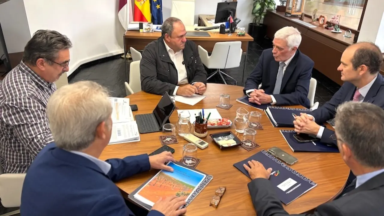 Castilla-La Mancha pide a Agroseguro que revise las normas de contratación de diferentes líneas
