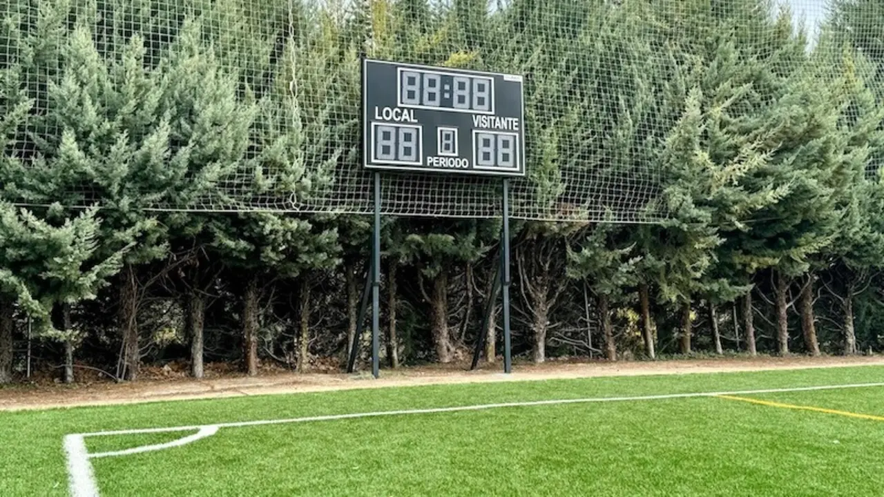 El Ayuntamiento de Cuenca introduce mejores en el campo de fútbol de Tiradores
